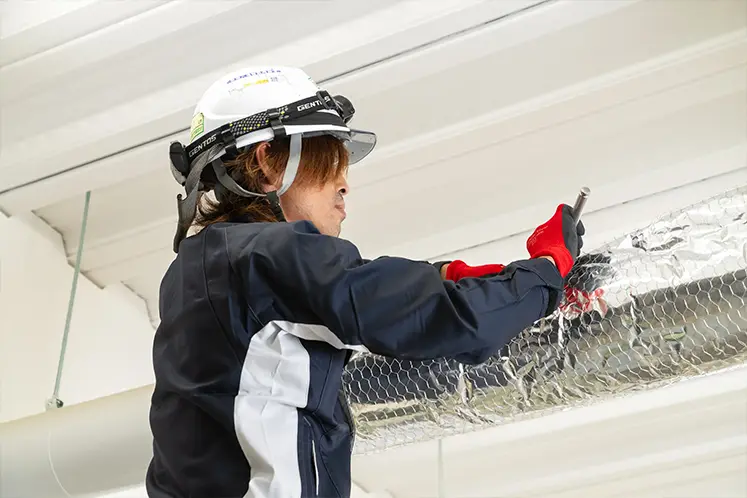 保温工事の様子